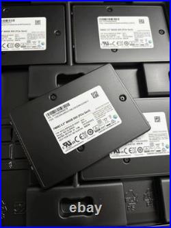 Samsung PM983 960GB SSD 2.5 U. 2 PCIe Gen 3 NVMe MZ-QLB9600 MZQLB960HAJR-00007